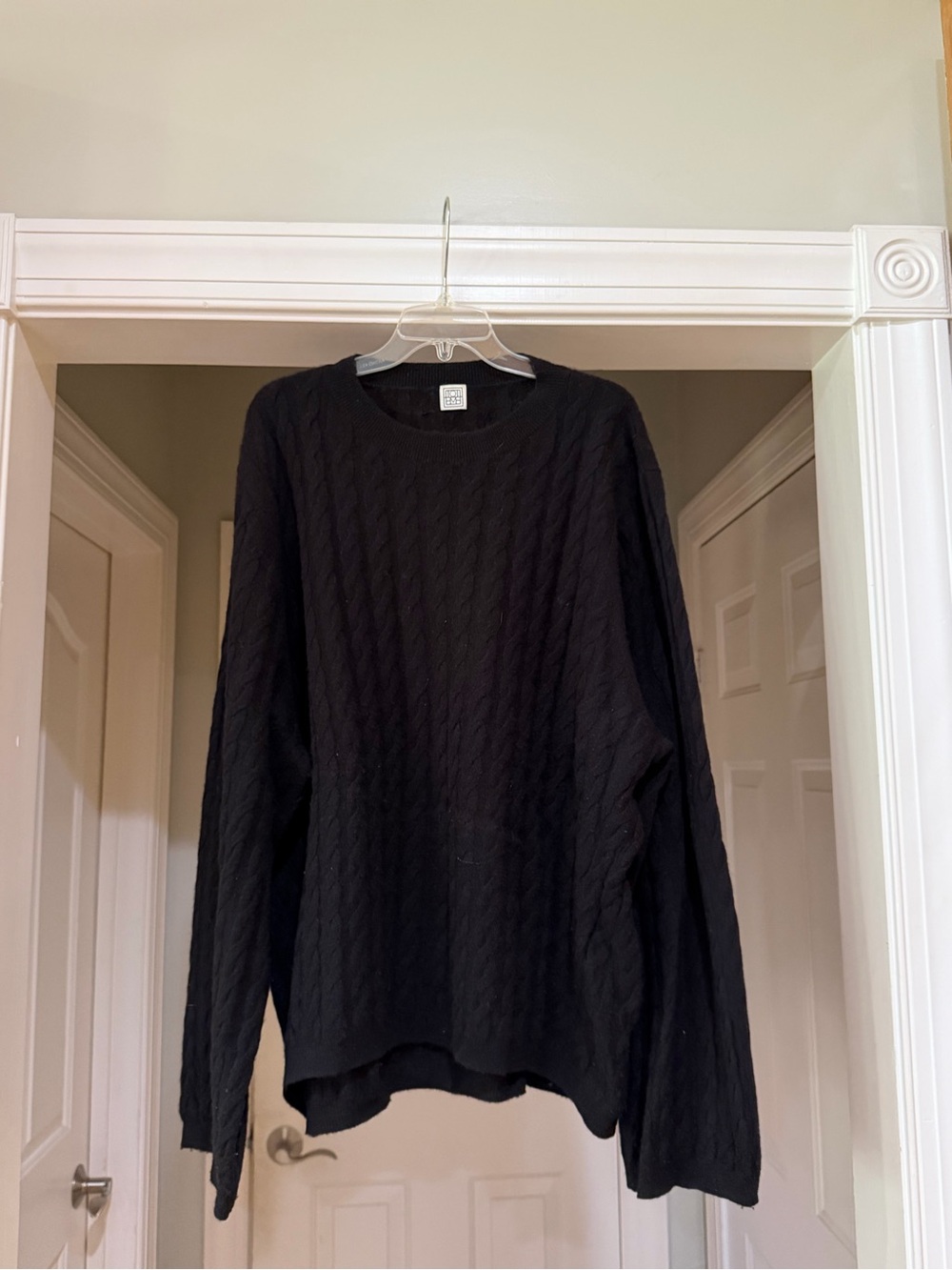 Toteme 100% Cashmere Cable Knit Sweater
